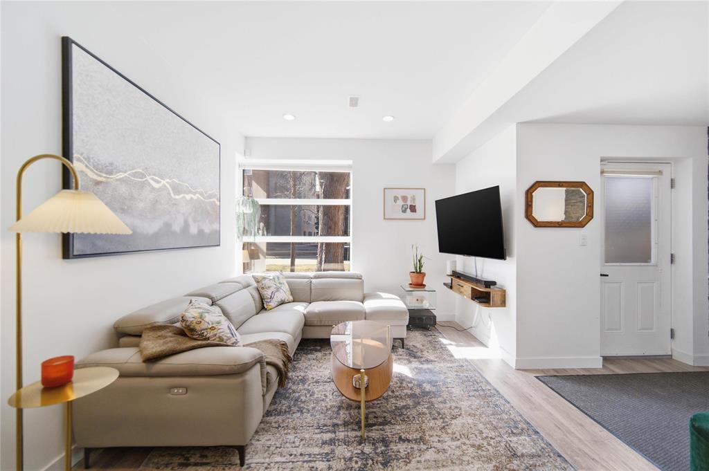 2 193 Horace Street, Winnipeg, Manitoba  R2H 0W3 - Photo 2 - 202608235