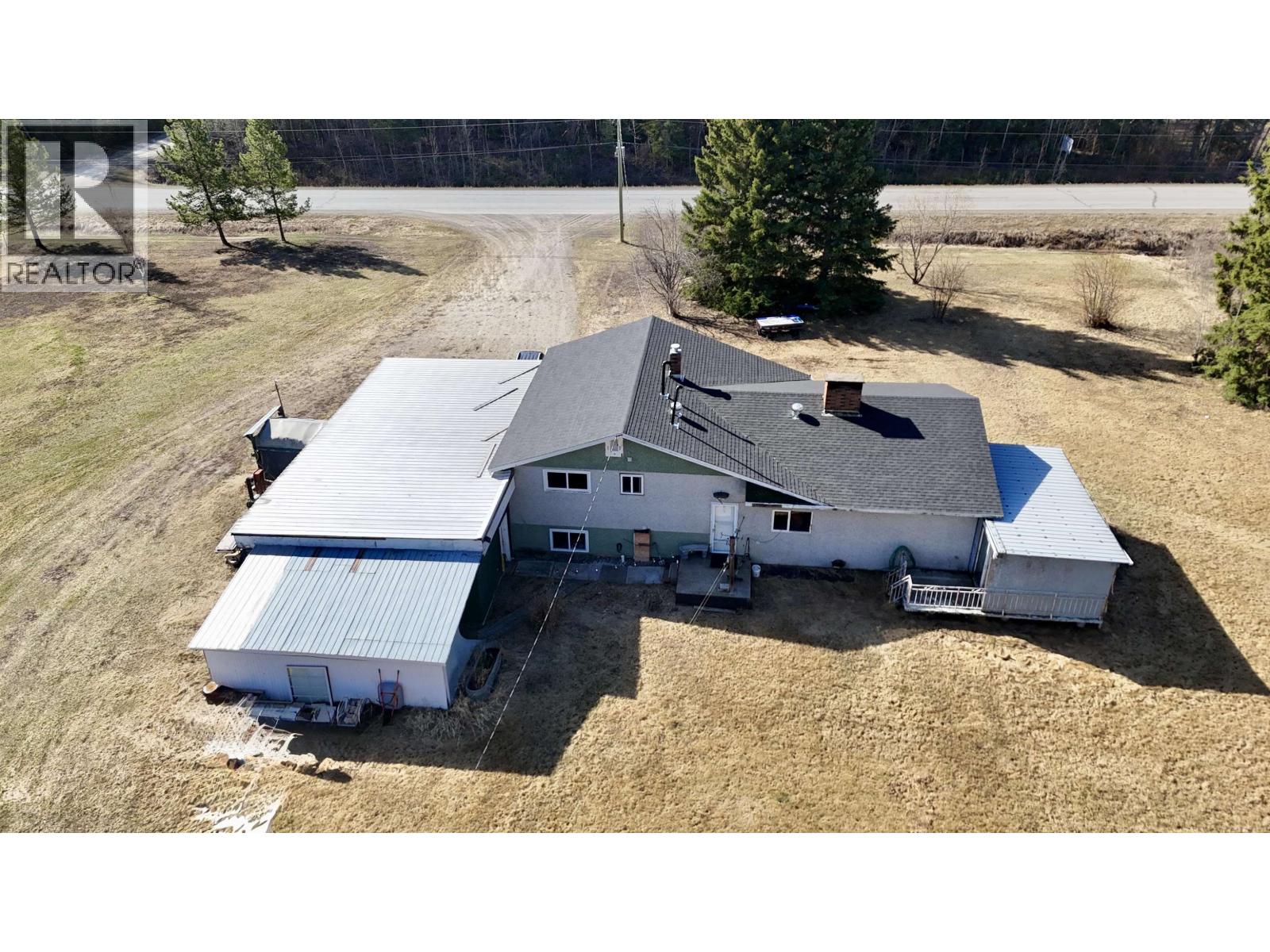 731 Nechako Avenue, Vanderhoof, British Columbia  V0J 3A1 - Photo 4 - R3115738