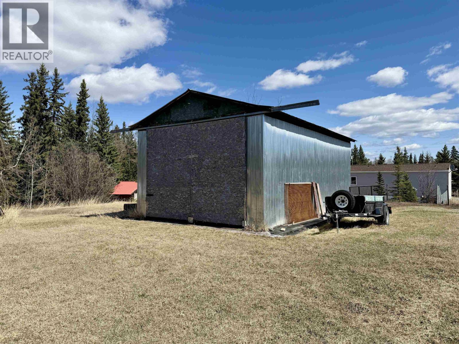 731 Nechako Avenue, Vanderhoof, British Columbia  V0J 3A1 - Photo 10 - R3115738