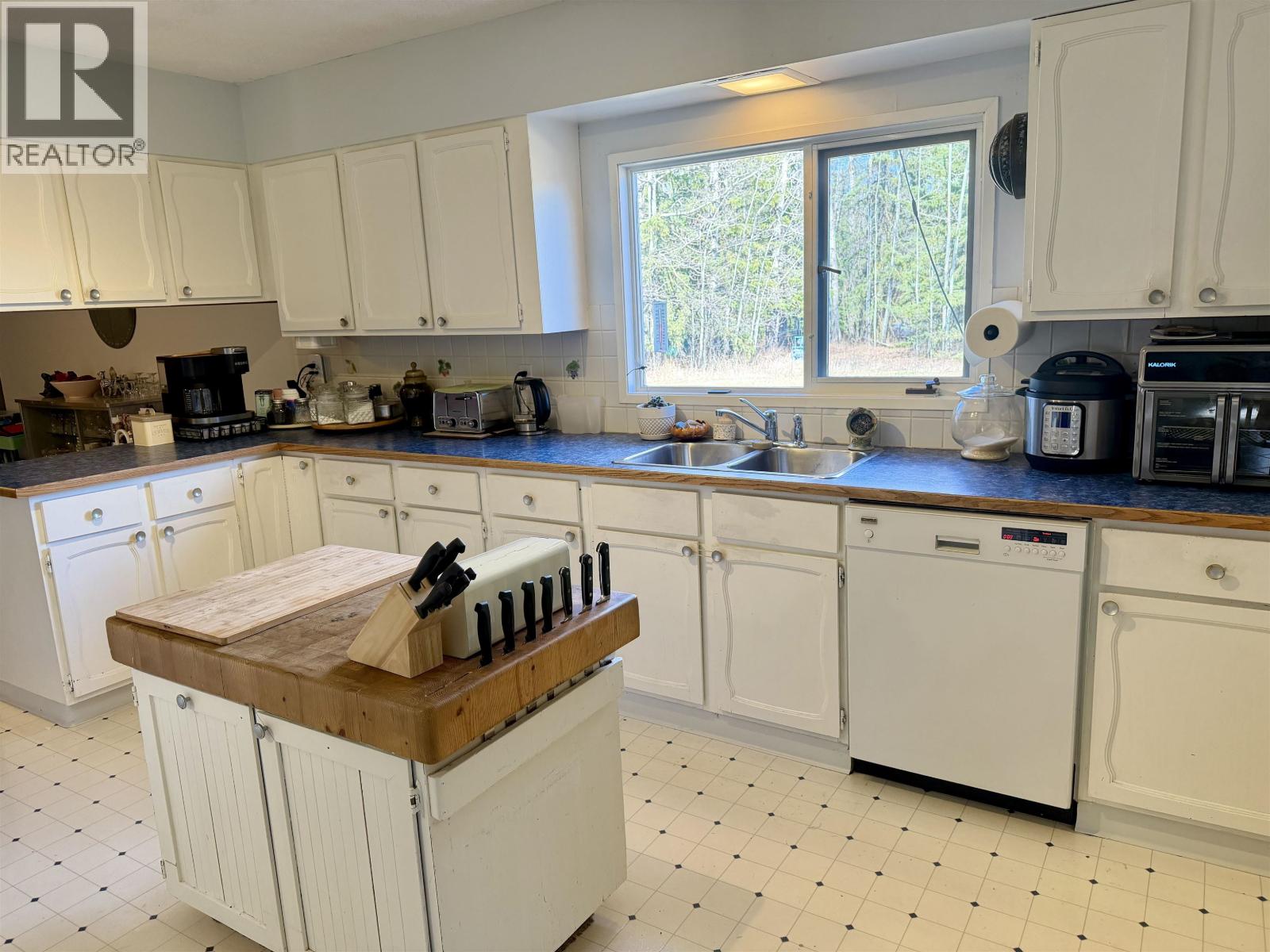 731 Nechako Avenue, Vanderhoof, British Columbia  V0J 3A1 - Photo 14 - R3115738