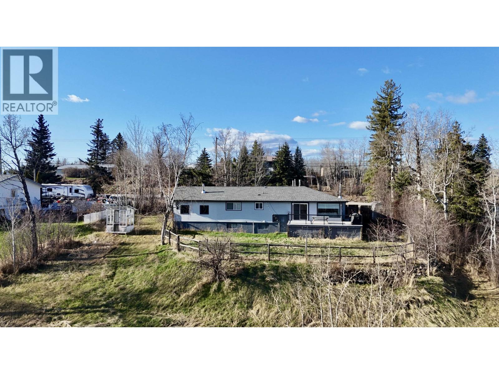 864 Old Loop Road, Vanderhoof, British Columbia  V0J 3A2 - Photo 9 - R3095692