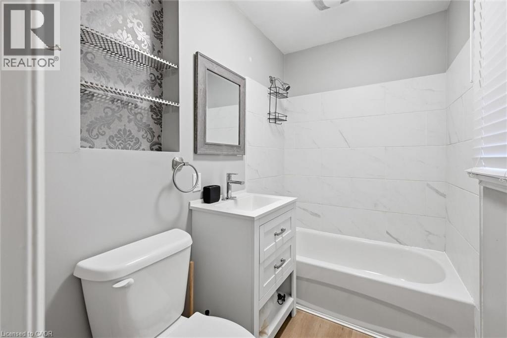 70 Whyte Avenue N, Thorold, Ontario  L2V 2T7 - Photo 24 - 40801157