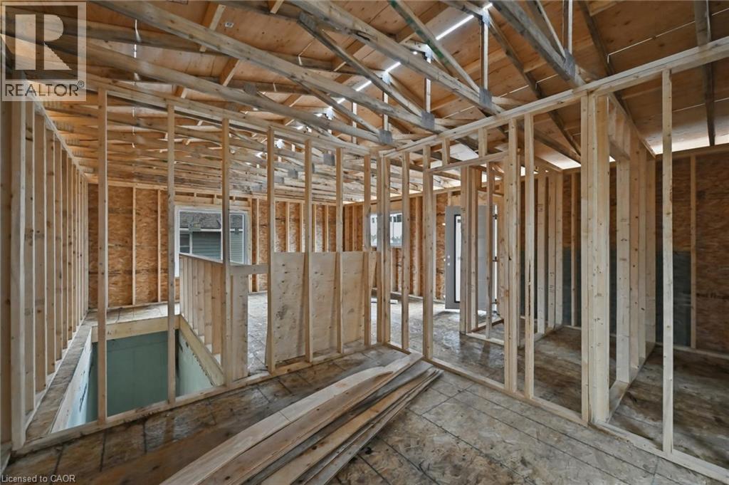 70 Whyte Avenue N, Thorold, Ontario  L2V 2T7 - Photo 45 - 40801157