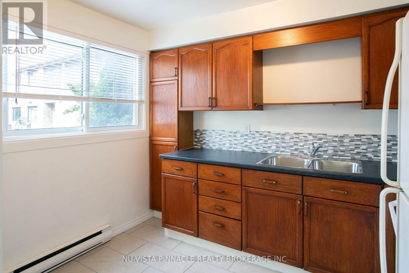 126 - 40 Summit Avenue, London North, Ontario  N6H 4S3 - Photo 5 - X13046282