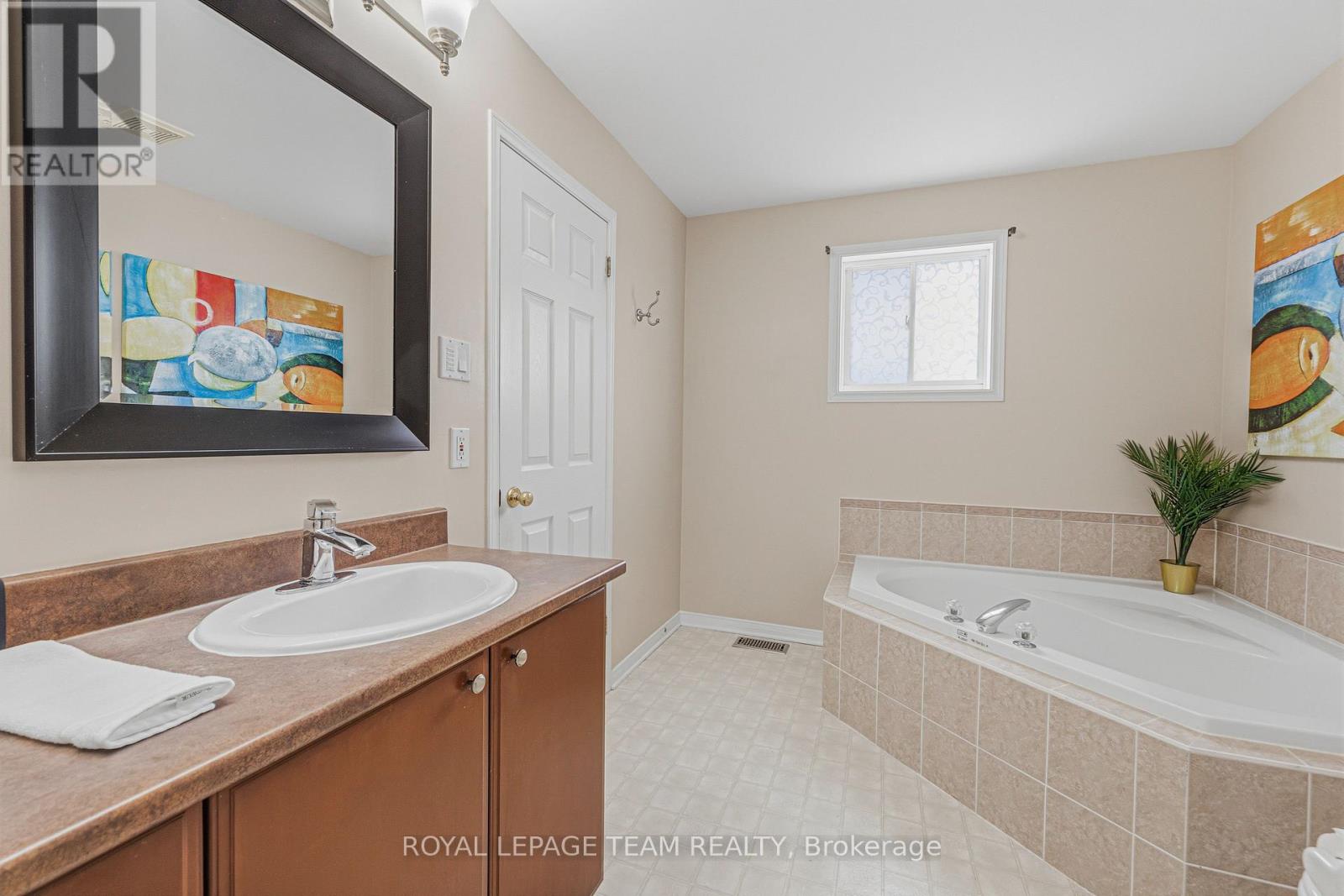 115 Fairlop Way S, Ottawa, Ontario  K2J 5B6 - Photo 15 - X13046270