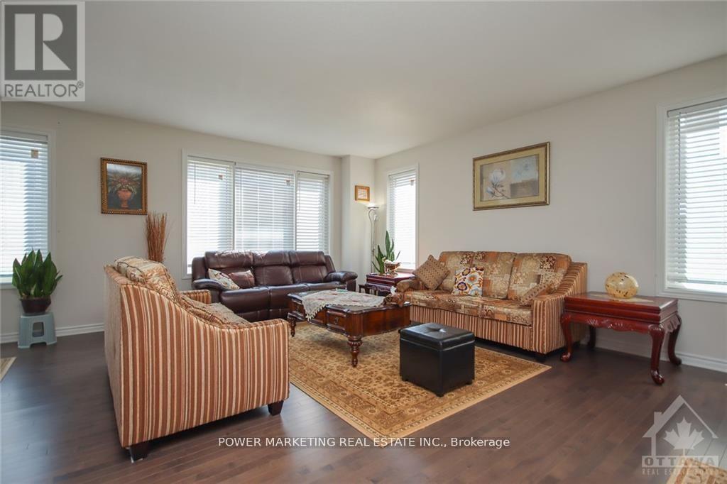 339 Lamarche Avenue, Ottawa, Ontario  K1W 0M9 - Photo 2 - X13046274