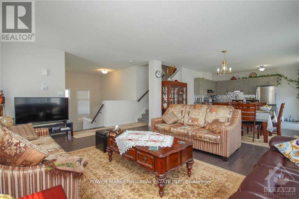 339 Lamarche Avenue, Ottawa, Ontario  K1W 0M9 - Photo 4 - X13046274