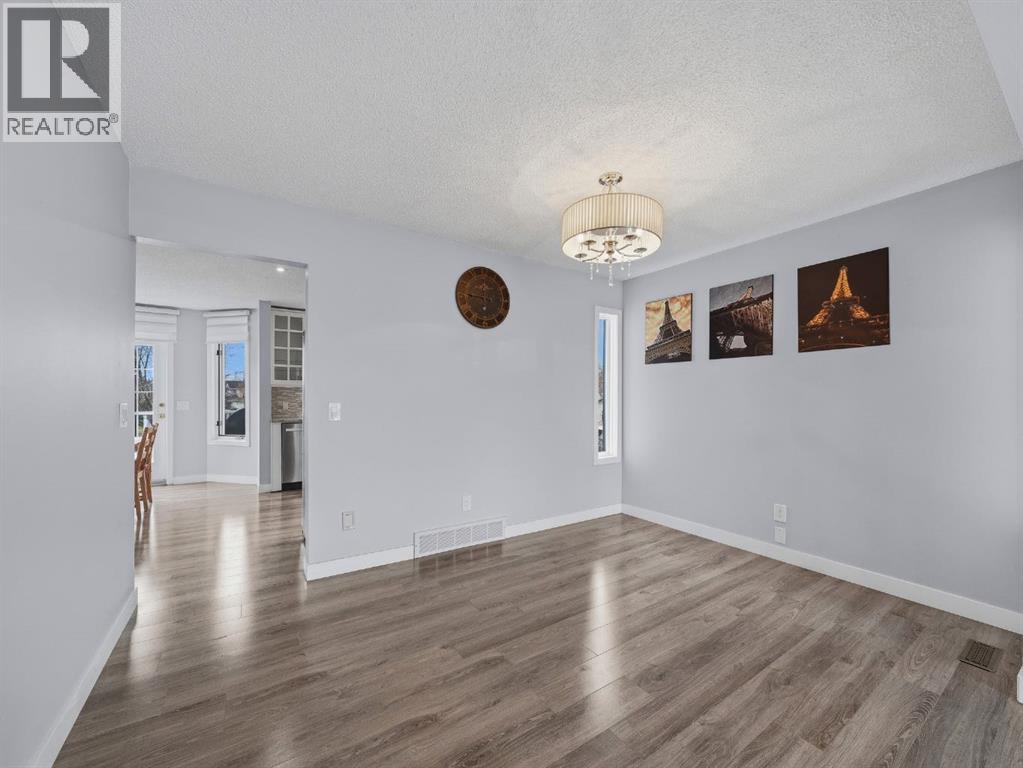 247 Hidden Valley Place Nw, Calgary, Alberta  T3A 4Z5 - Photo 6 - A2301961