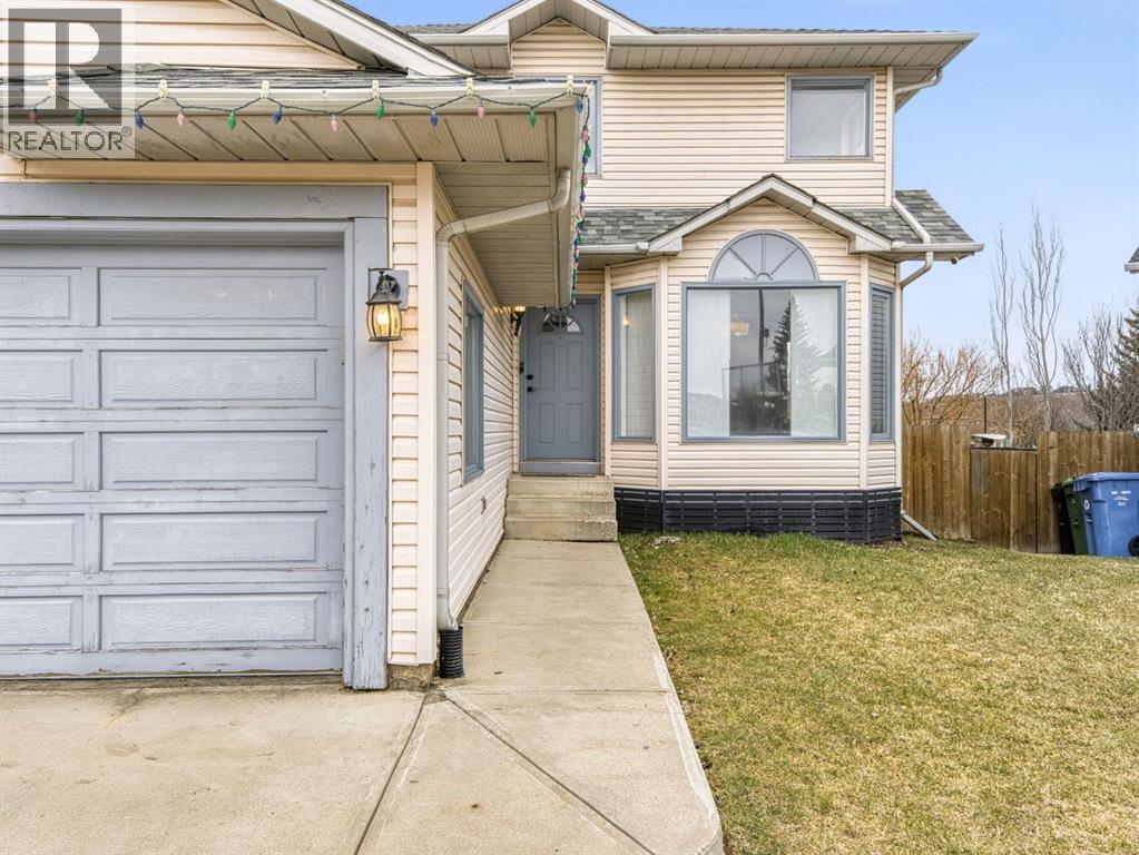 247 Hidden Valley Place Nw, Calgary, Alberta  T3A 4Z5 - Photo 2 - A2301961