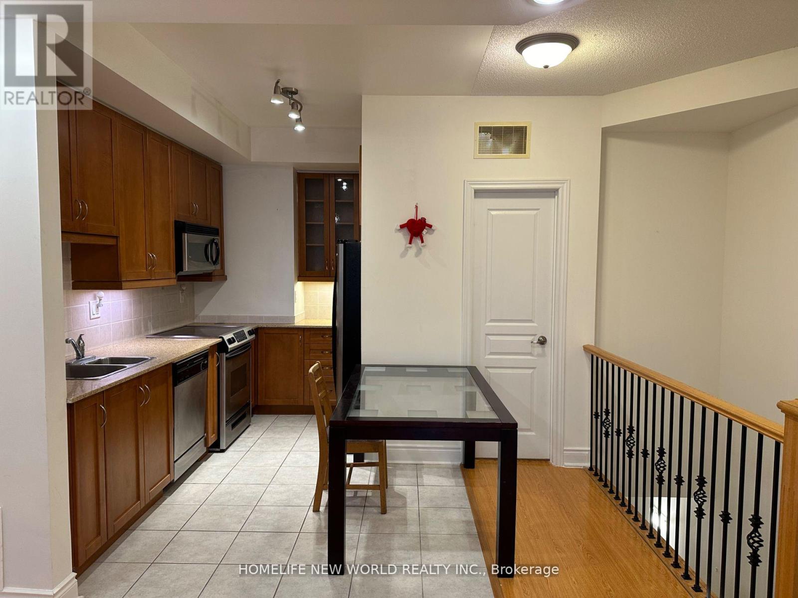 1 - 420 Kenneth Avenue, Toronto, Ontario  M2N 7M3 - Photo 5 - C13046272