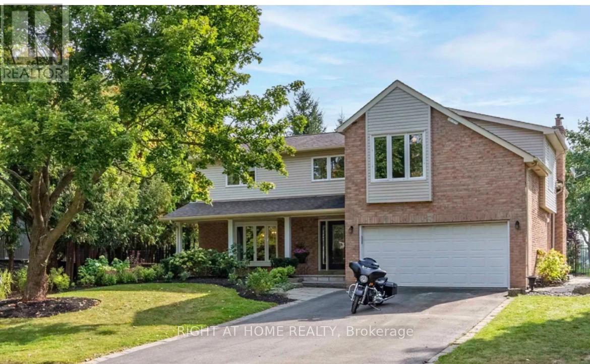 67 MOORE PARK DRIVE, King, Ontario