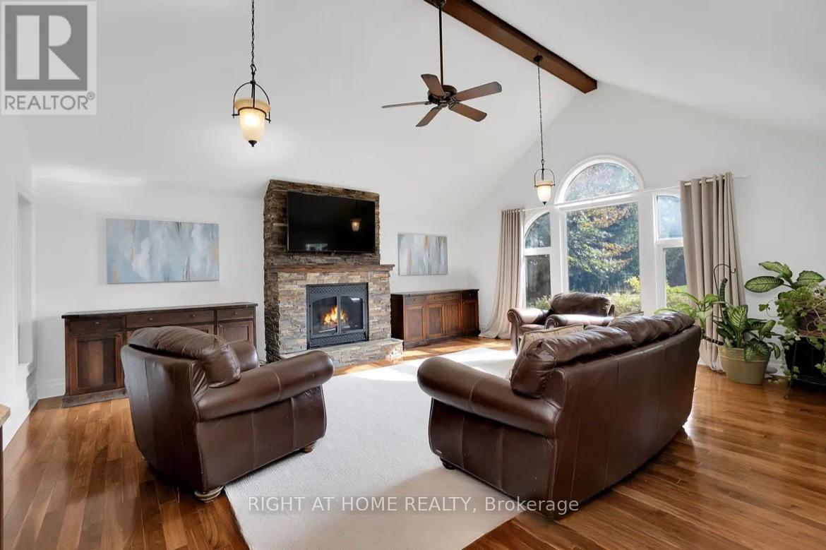 67 Moore Park Drive, King, Ontario  L0G 1T0 - Photo 10 - N13046286