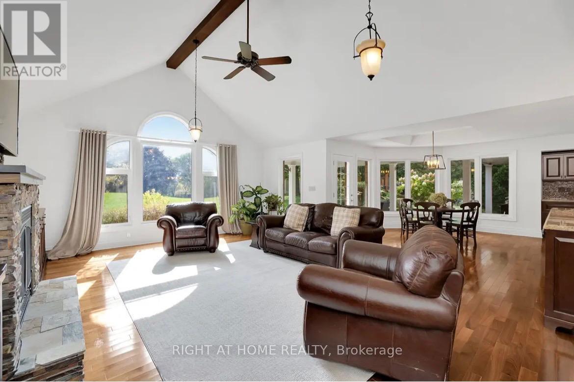 67 Moore Park Drive, King, Ontario  L0G 1T0 - Photo 11 - N13046286