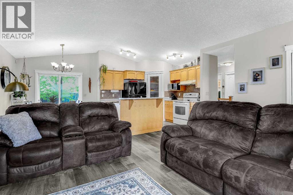 8214 115a Street, Grande Prairie, Alberta  T8W 2R1 - Photo 5 - A2303739