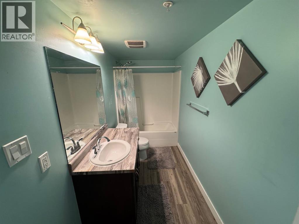 201, 111 Denholm Gate, Fort Mcmurray, Alberta  T9H 0E8 - Photo 14 - A2274770