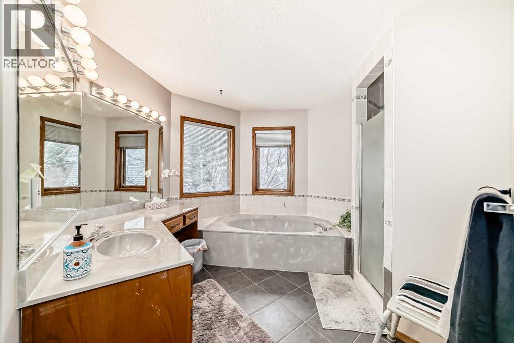 219 Hawkstone Close Nw, Calgary, Alberta  T3G 3P3 - Photo 31 - A2304713