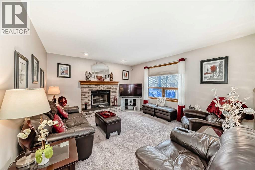 219 Hawkstone Close Nw, Calgary, Alberta  T3G 3P3 - Photo 18 - A2304713