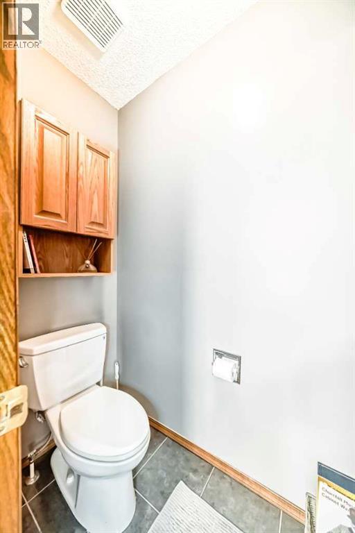 219 Hawkstone Close Nw, Calgary, Alberta  T3G 3P3 - Photo 34 - A2304713