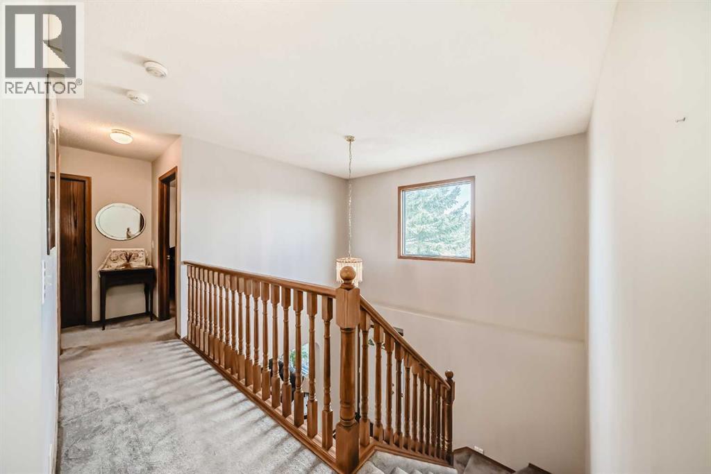 219 Hawkstone Close Nw, Calgary, Alberta  T3G 3P3 - Photo 40 - A2304713