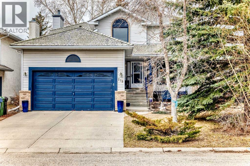 219 Hawkstone Close Nw, Calgary, Alberta  T3G 3P3 - Photo 2 - A2304713