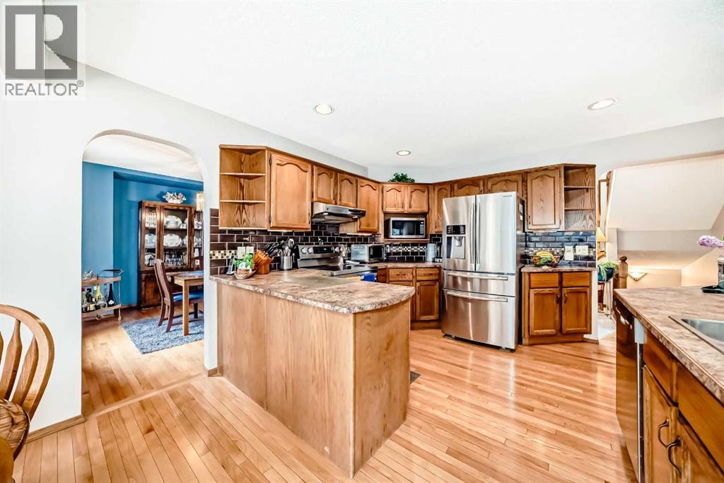 219 Hawkstone Close Nw, Calgary, Alberta  T3G 3P3 - Photo 12 - A2304713