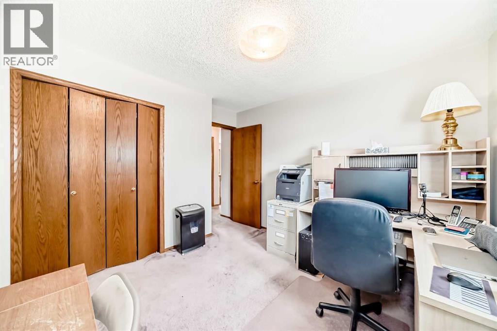 219 Hawkstone Close Nw, Calgary, Alberta  T3G 3P3 - Photo 38 - A2304713