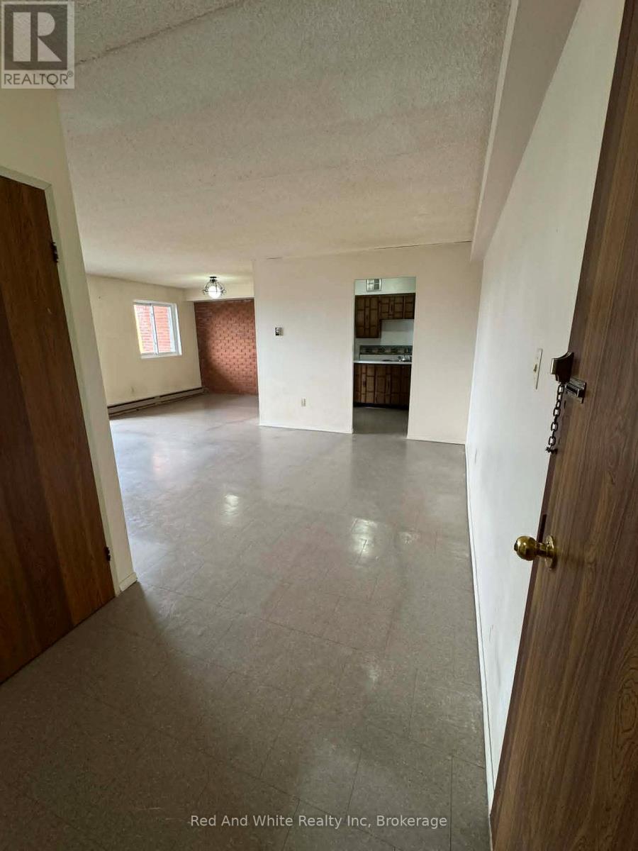 606 - 460 Ontario Street, Collingwood, Ontario  L9Y 4E5 - Photo 2 - S13046306