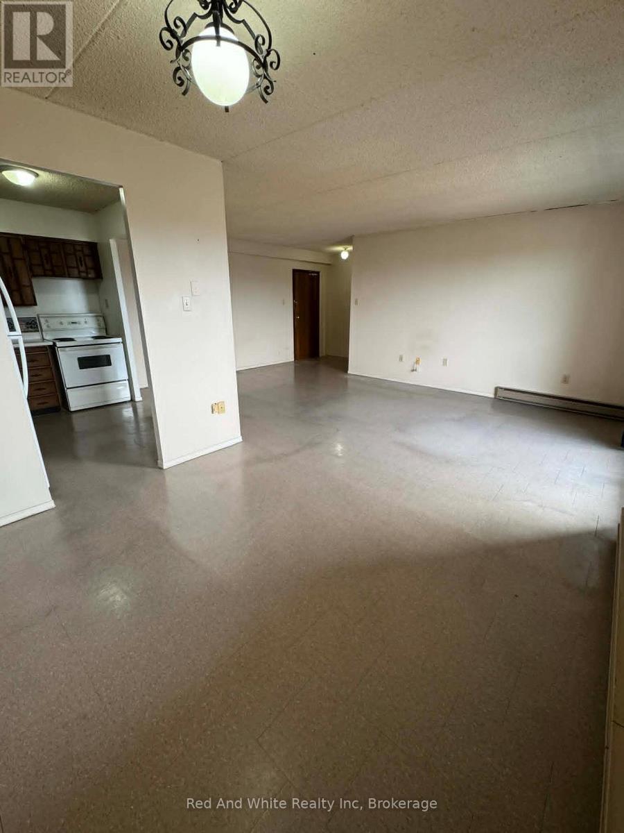 606 - 460 Ontario Street, Collingwood, Ontario  L9Y 4E5 - Photo 5 - S13046306