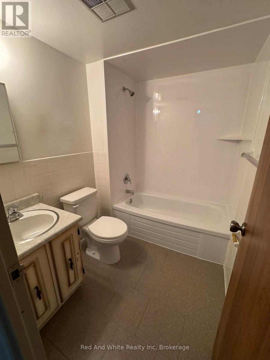 606 - 460 Ontario Street, Collingwood, Ontario  L9Y 4E5 - Photo 8 - S13046306