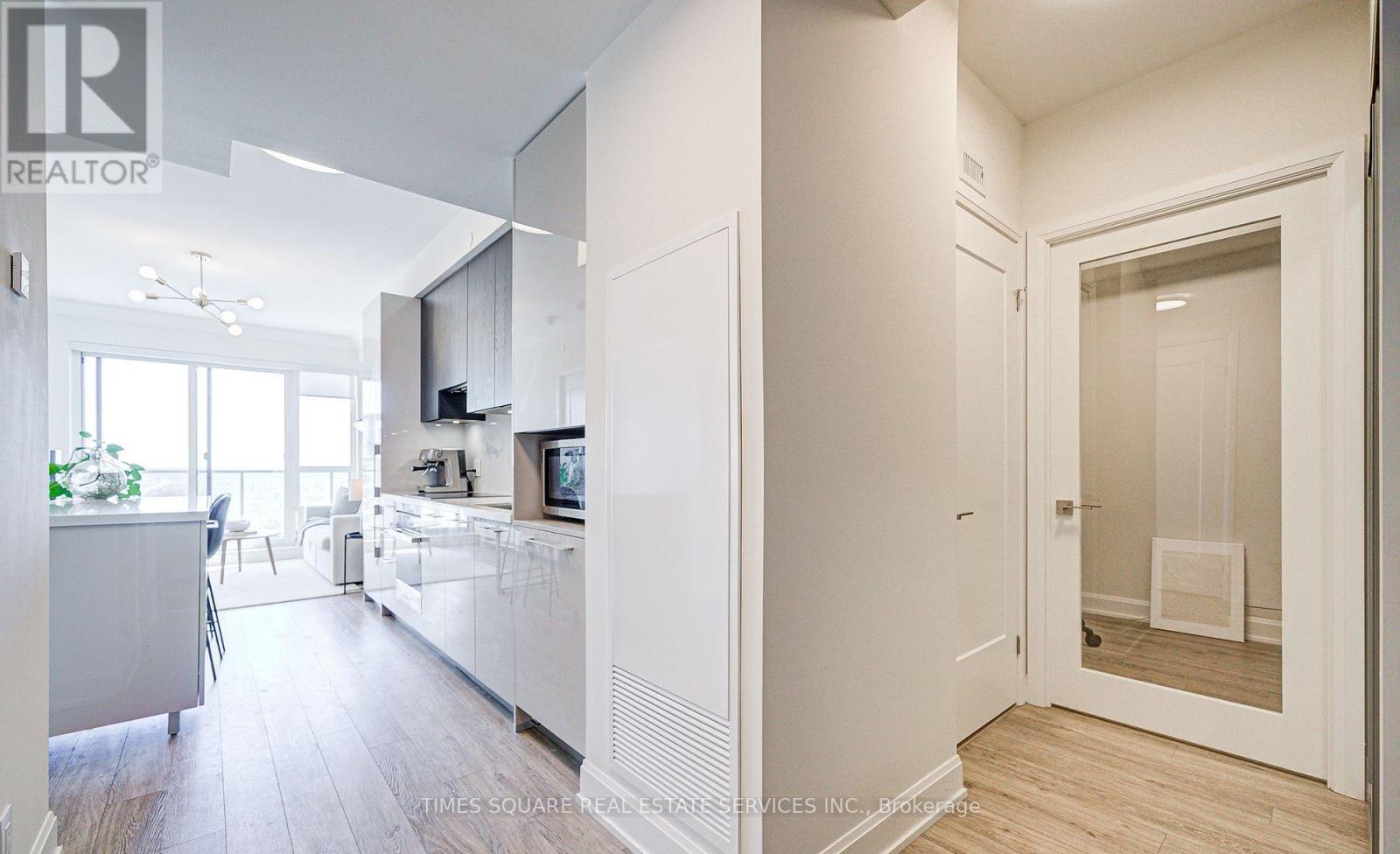 3011 - 8 Water Walk Drive, Markham, Ontario  L3R 6L4 - Photo 3 - N13046314