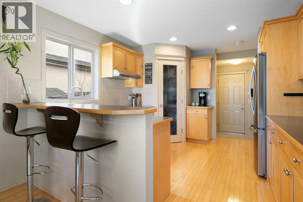 28 West Springs Close SW, Calgary, Alberta  T3H 5G6 - Photo 2 - A2296205