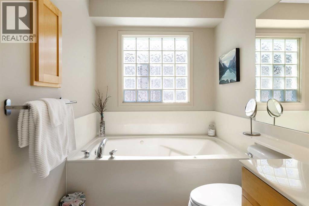 28 West Springs Close SW, Calgary, Alberta  T3H 5G6 - Photo 21 - A2296205