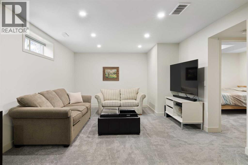 28 West Springs Close SW, Calgary, Alberta  T3H 5G6 - Photo 29 - A2296205