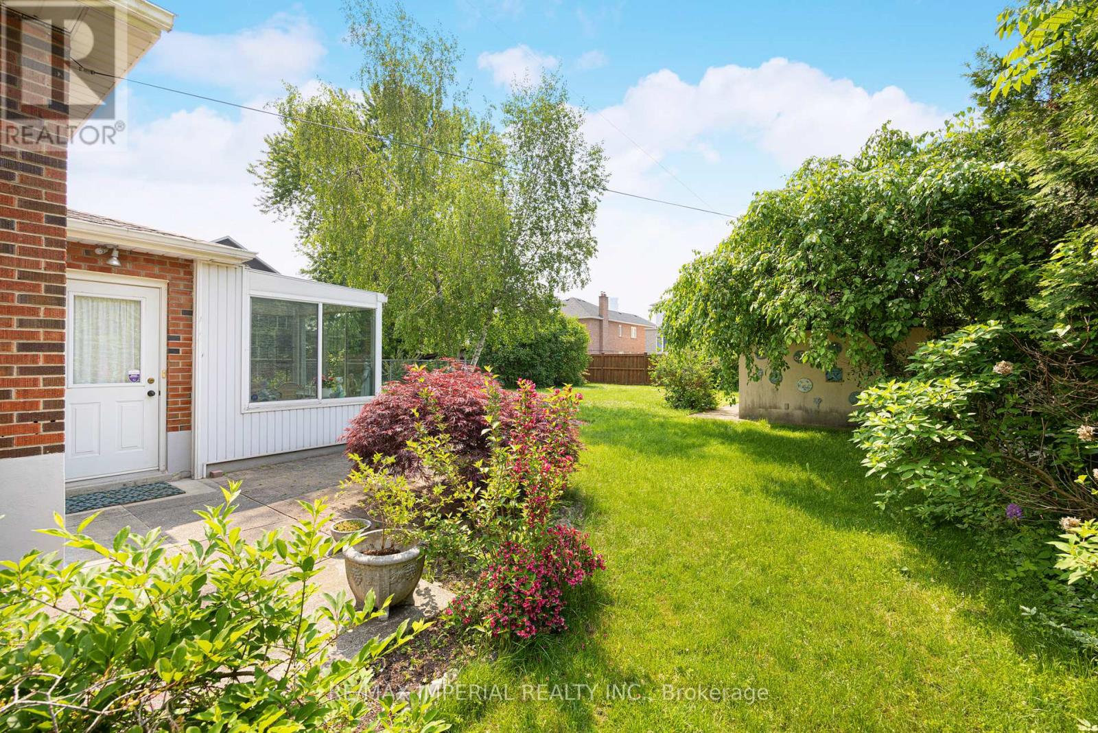 7 Doddington Drive, Toronto, Ontario  M8Y 1S3 - Photo 28 - W13046304