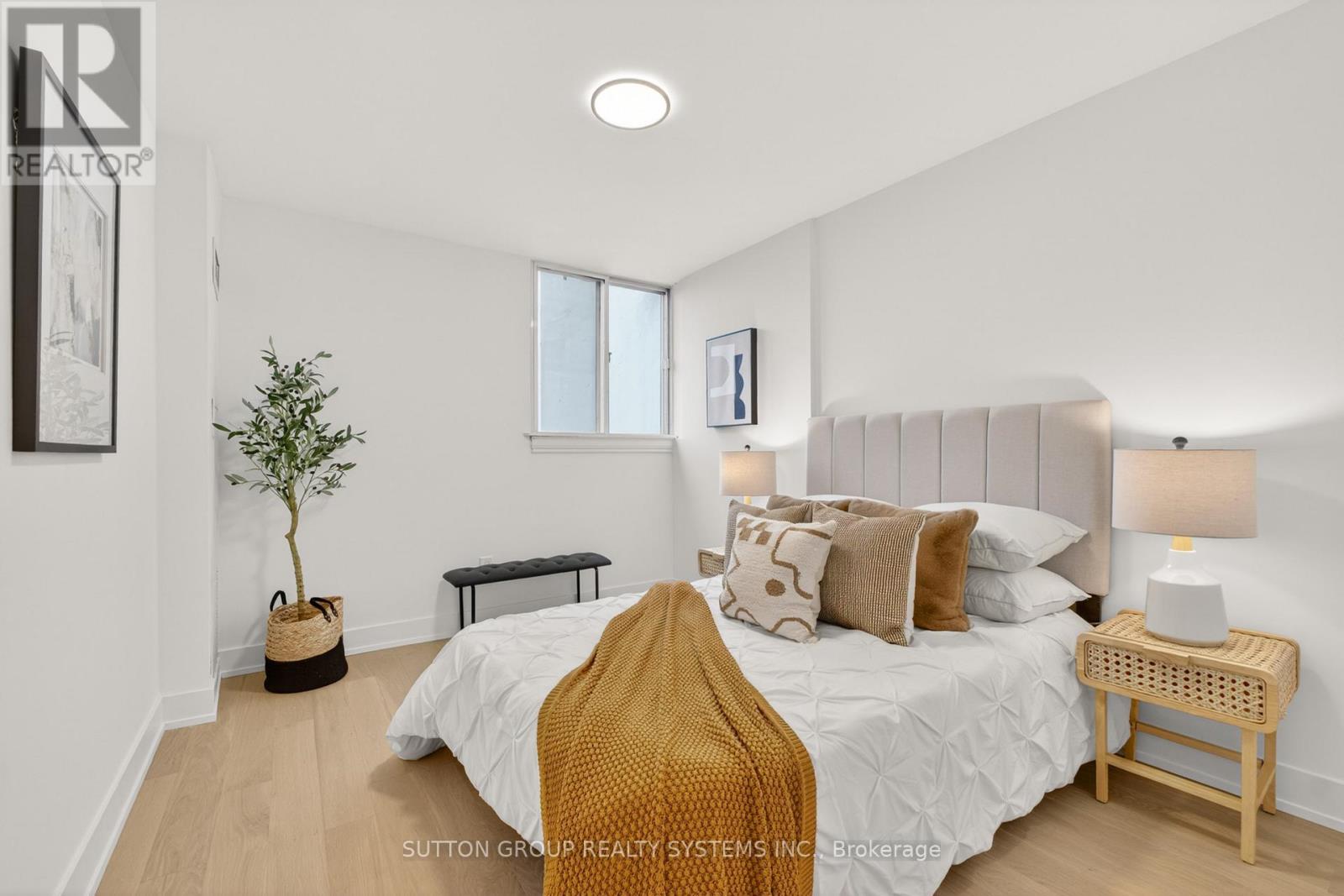 1409 - 820 Burnhamthorpe Road, Toronto, Ontario  M9C 4W2 - Photo 25 - W13046322