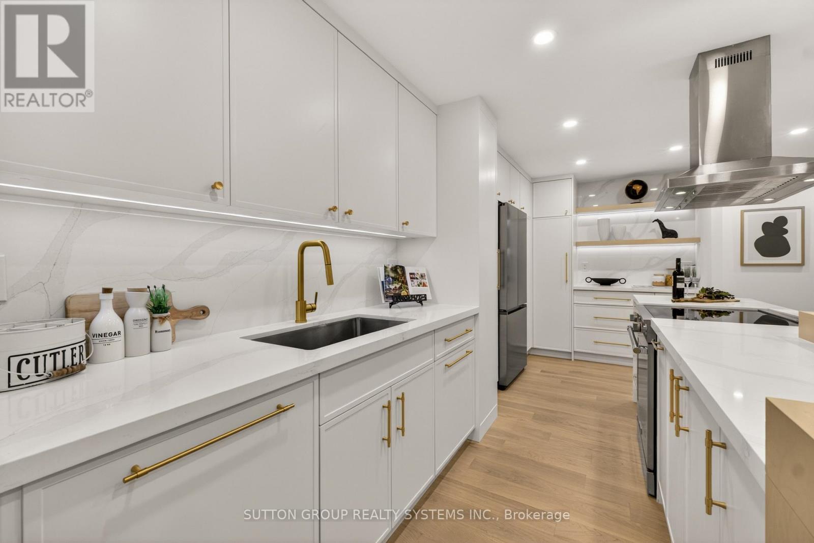 1409 - 820 Burnhamthorpe Road, Toronto, Ontario  M9C 4W2 - Photo 8 - W13046322