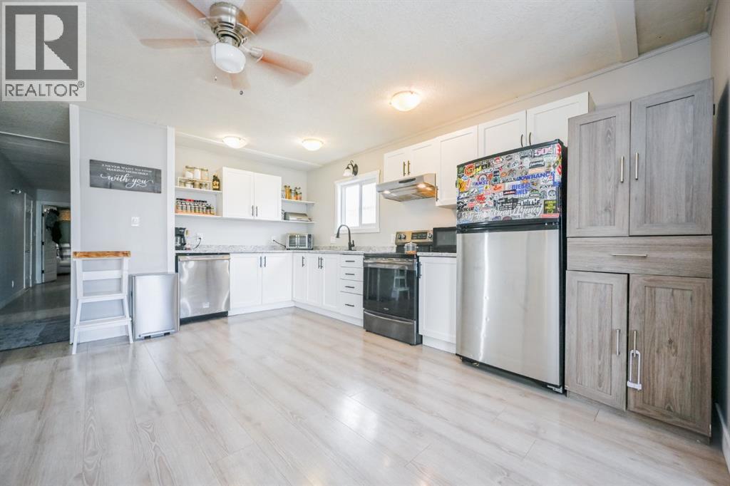 29, 55011 714 Township, Grande Prairie, Alberta  T8X 4A9 - Photo 4 - A2305258