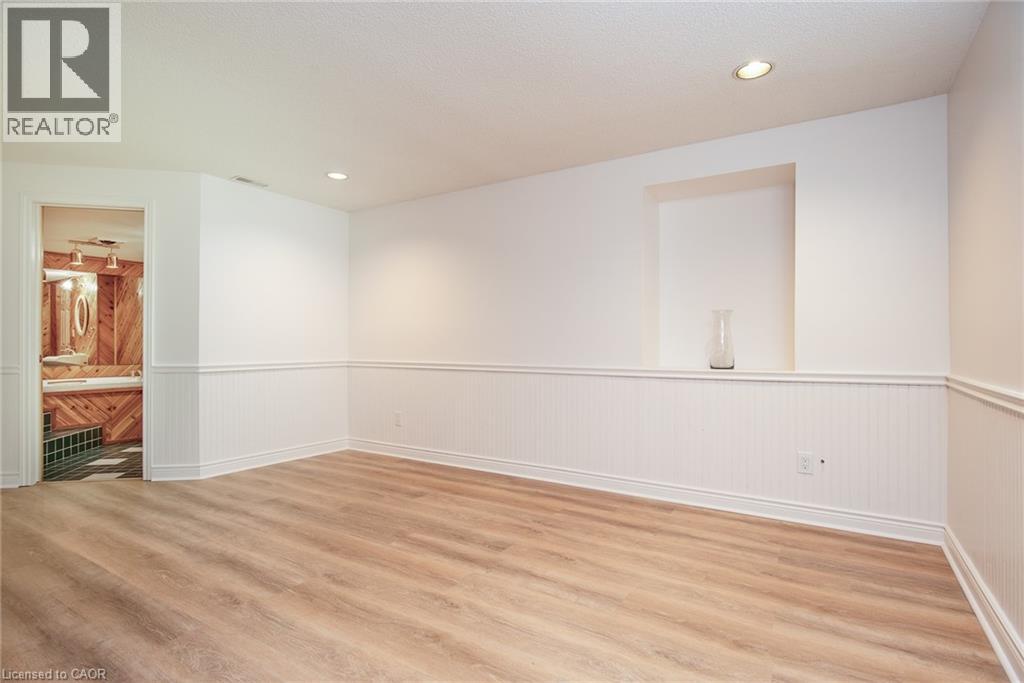 1146 Campbell Court, Burlington, Ontario  L7S 1Z7 - Photo 34 - 40823358