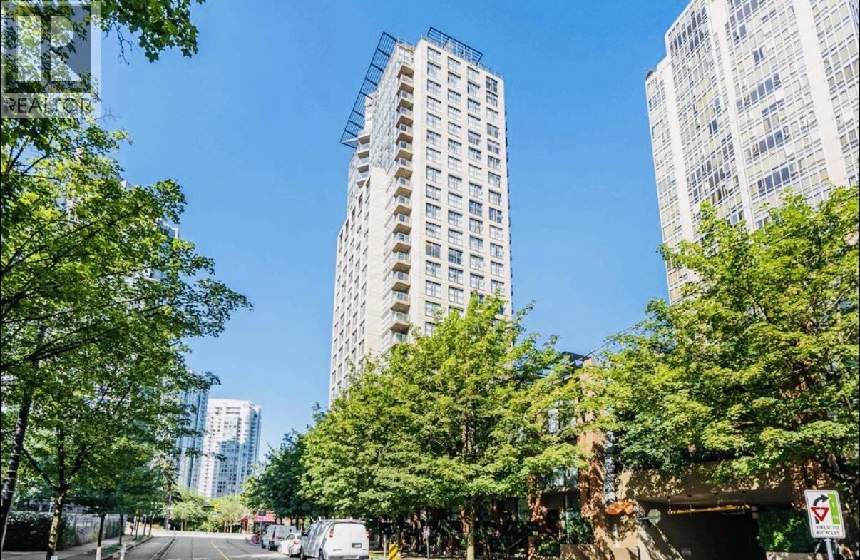 904 989 BEATTY STREET, Vancouver, British Columbia