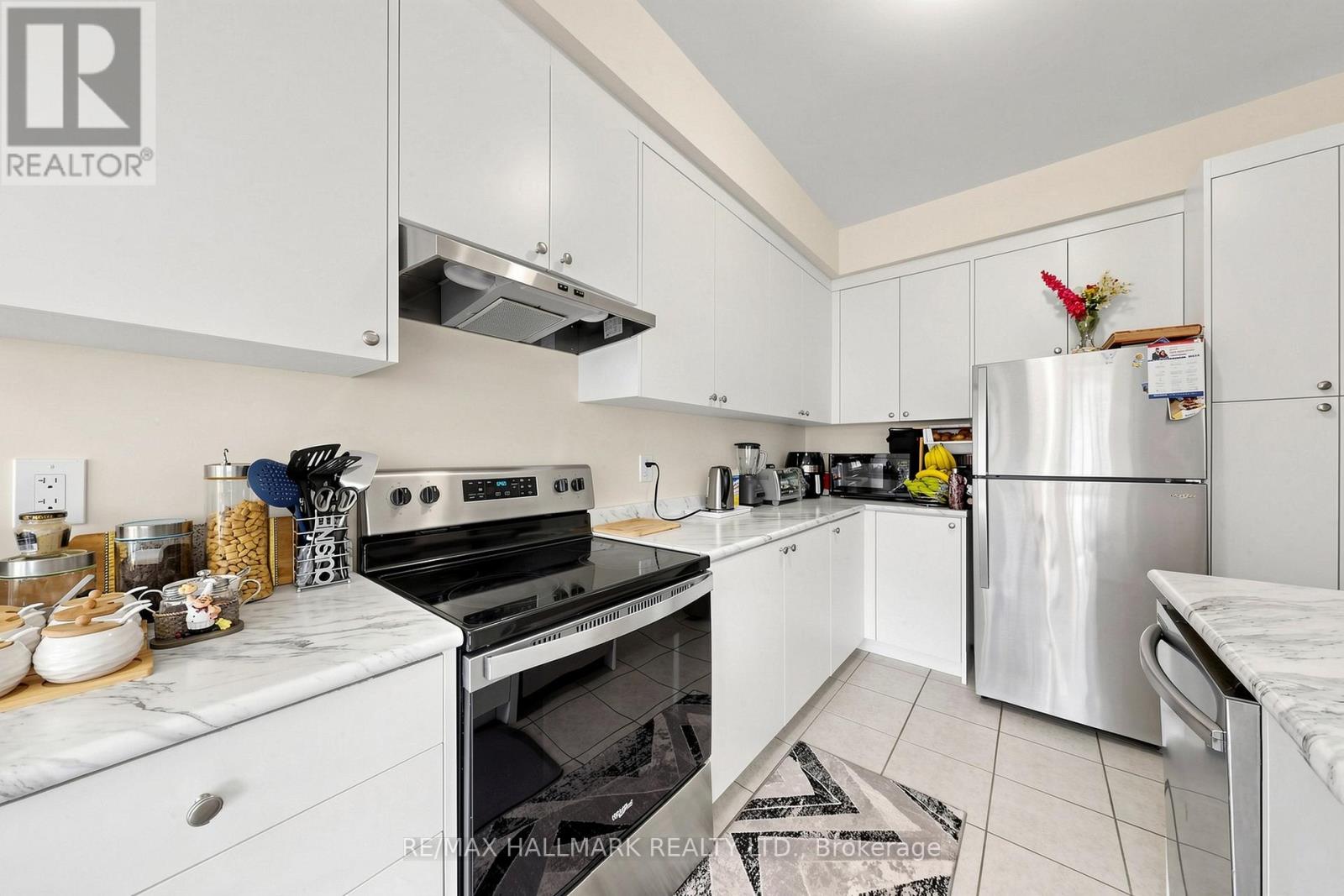 17 Closson Drive, Whitby, Ontario  L1N 9Y6 - Photo 13 - E13046336