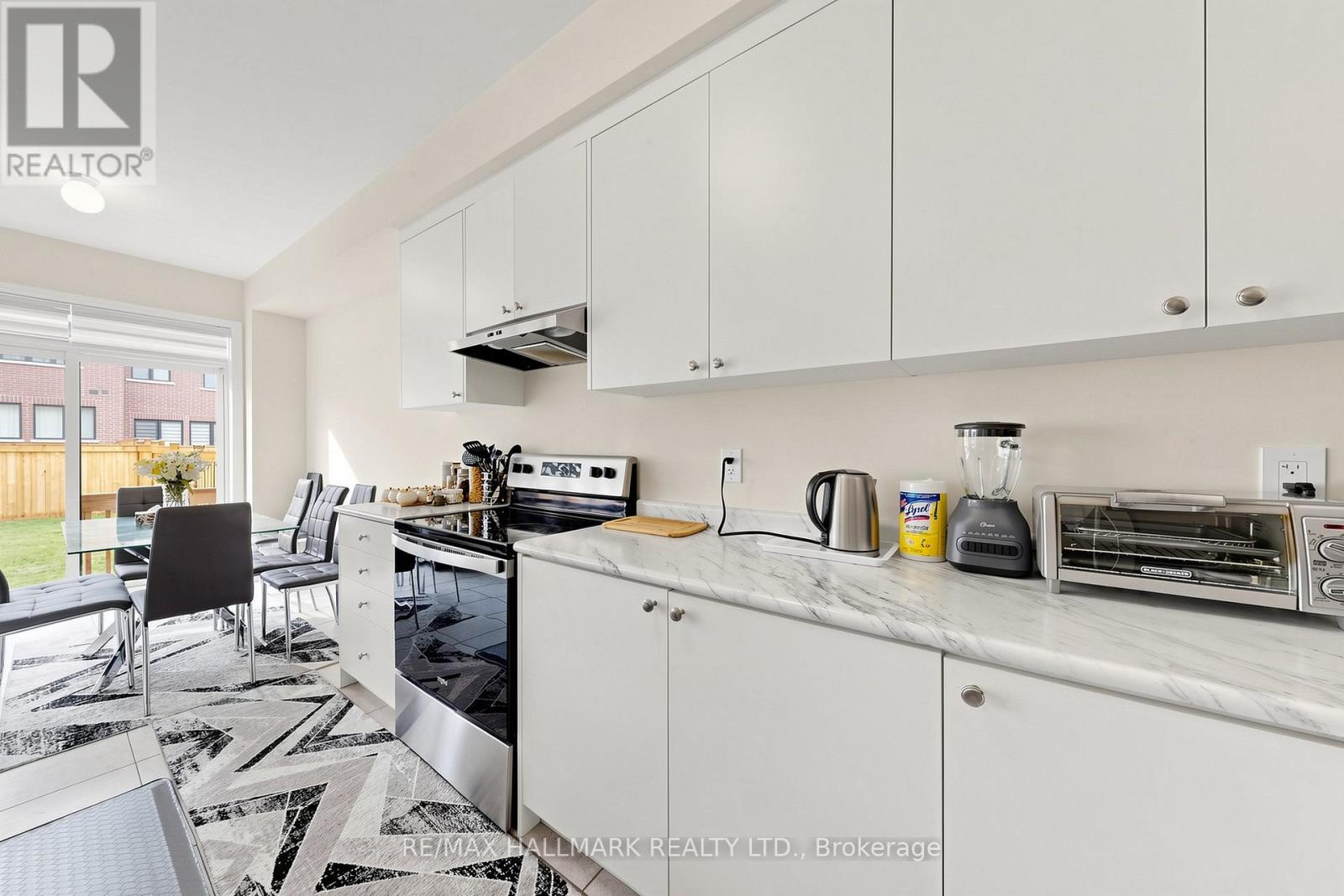 17 Closson Drive, Whitby, Ontario  L1N 9Y6 - Photo 16 - E13046336