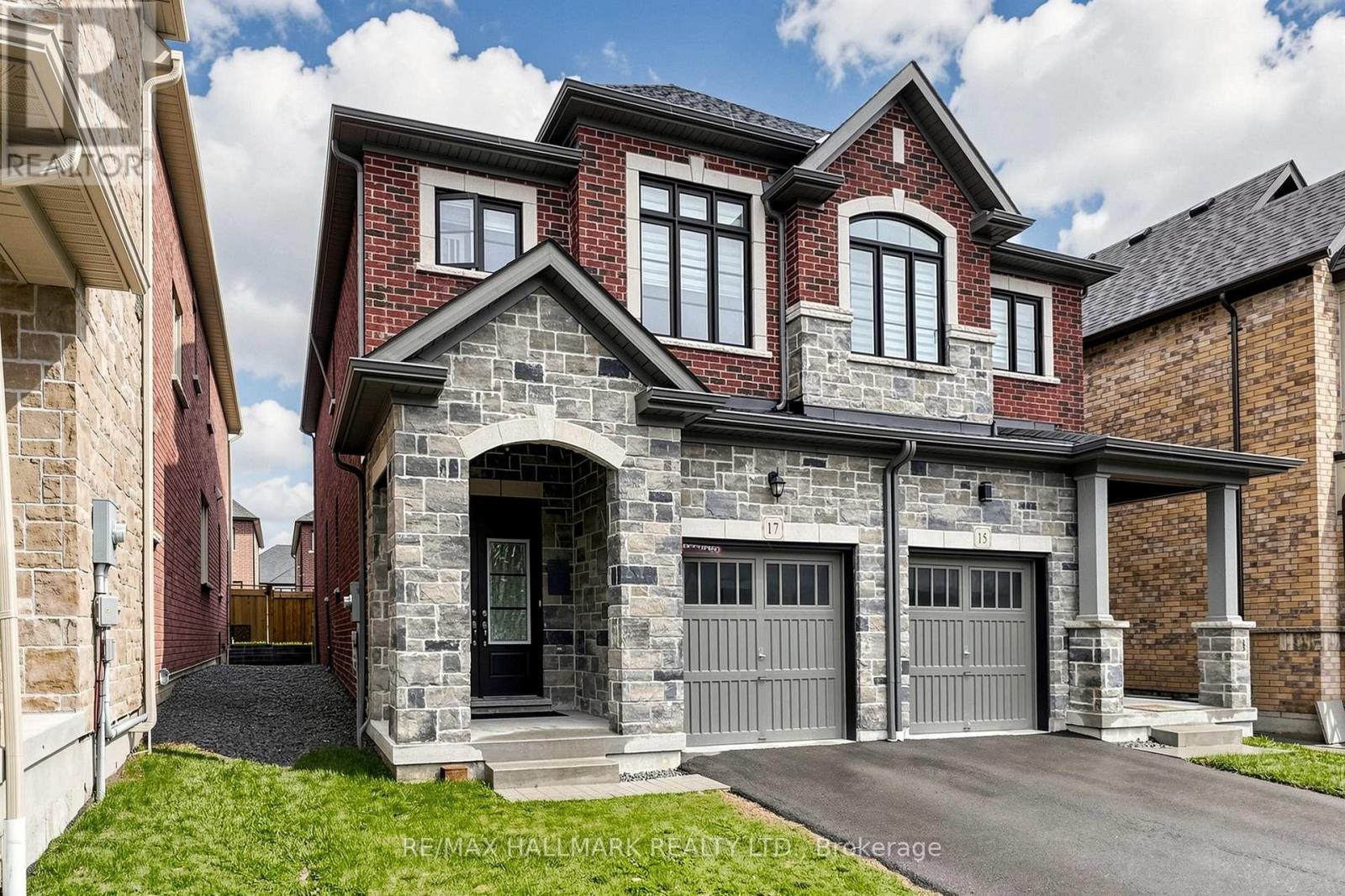 17 Closson Drive, Whitby, Ontario  L1N 9Y6 - Photo 2 - E13046336