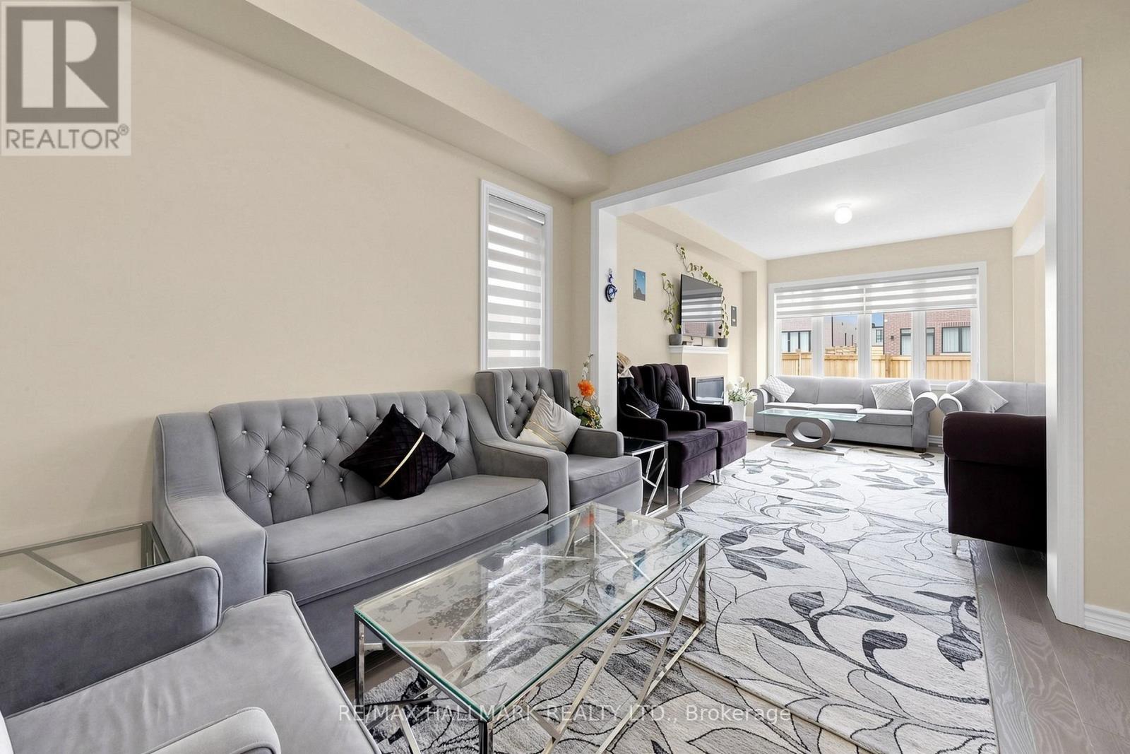 17 Closson Drive, Whitby, Ontario  L1N 9Y6 - Photo 5 - E13046336