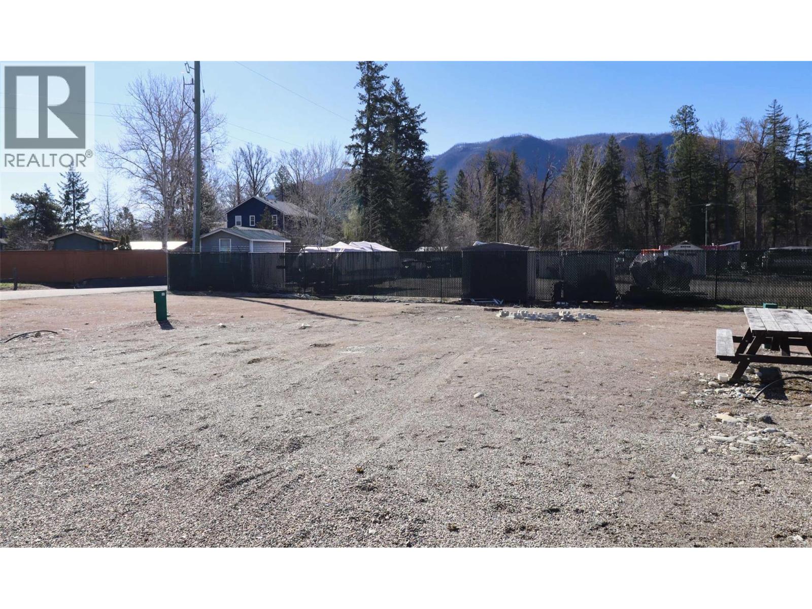 2633 Squilax Anglemont Road Unit# 50, Lee Creek, British Columbia  V0E 1M4 - Photo 2 - 10384729