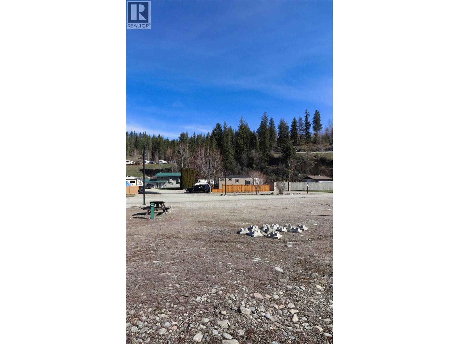 2633 Squilax Anglemont Road Unit# 50, Lee Creek, British Columbia  V0E 1M4 - Photo 8 - 10384729