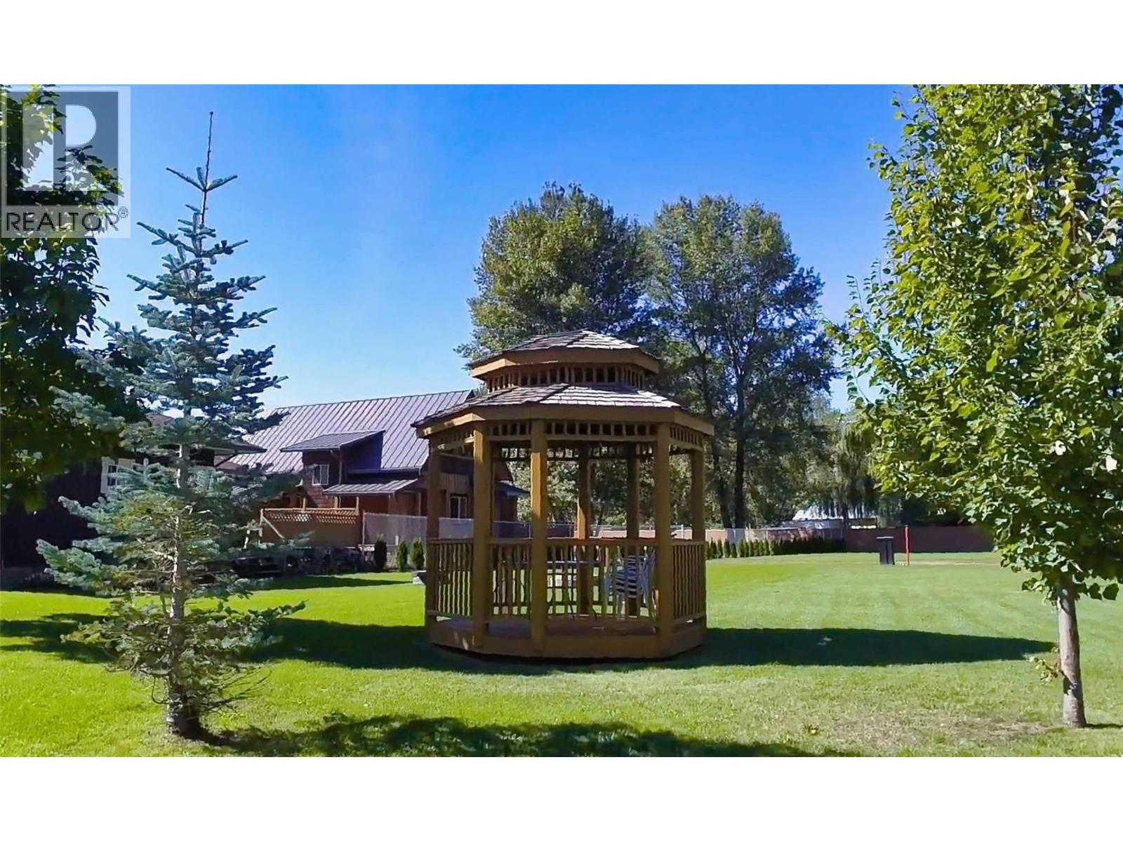 2633 Squilax Anglemont Road Unit# 7, Lee Creek, British Columbia  V0E 1M4 - Photo 9 - 10384716