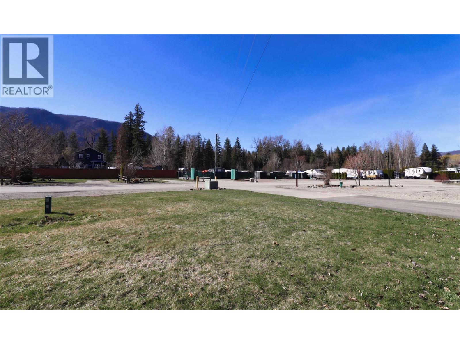 2633 Squilax Anglemont Road Unit# 77, Lee Creek, British Columbia  V0E 1M4 - Photo 4 - 10384737