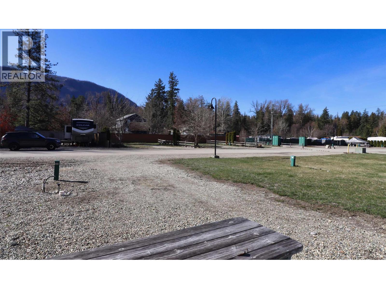 2633 Squilax Anglemont Road Unit# 79, Lee Creek, British Columbia  V0E 1M4 - Photo 4 - 10384743