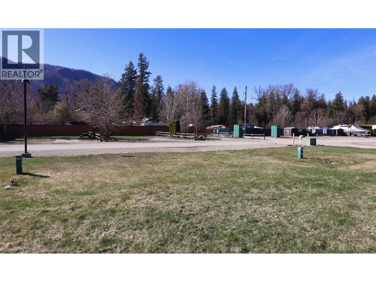 2633 Squilax Anglemont Road Unit# 78, Lee Creek, British Columbia  V0E 1M4 - Photo 4 - 10384740