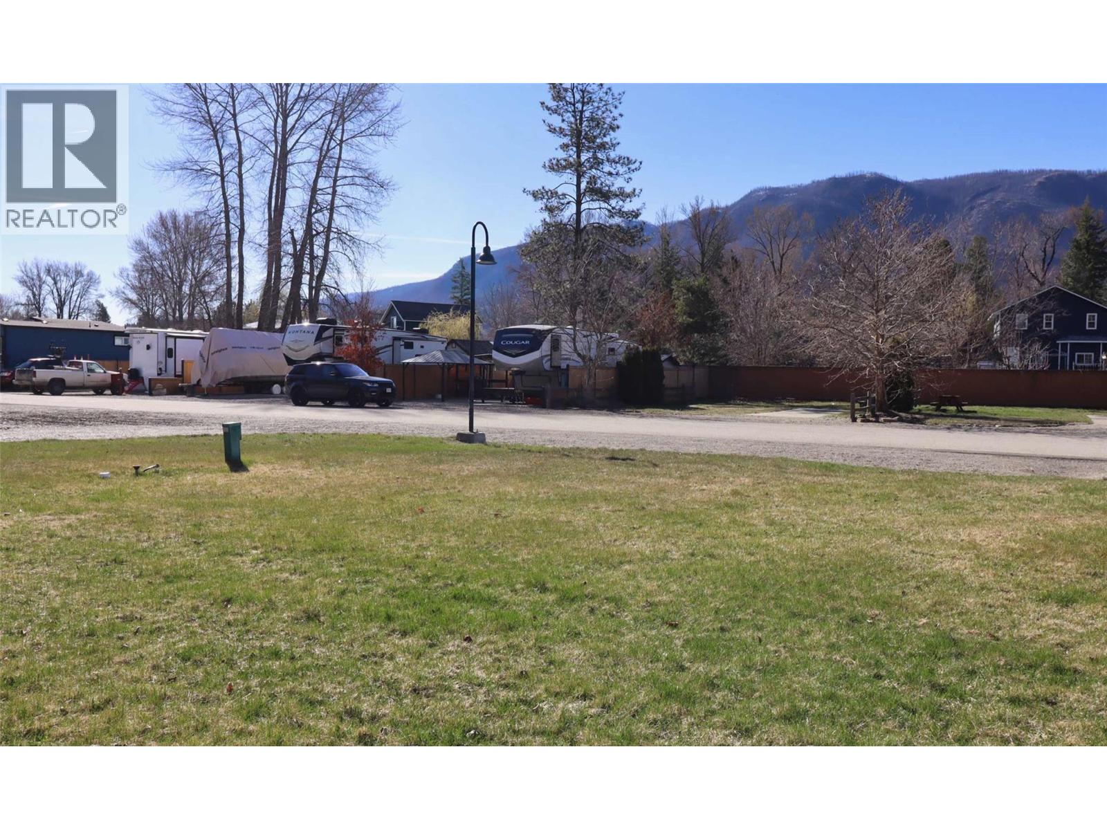 2633 Squilax Anglemont Road Unit# 78, Lee Creek, British Columbia  V0E 1M4 - Photo 3 - 10384740